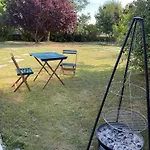 Nyaraló Un Independant Avec Jardin