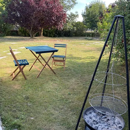 Vakantiehuis Un Independant Avec Jardin