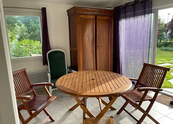 Un Independant Avec Jardin Tatil Evi