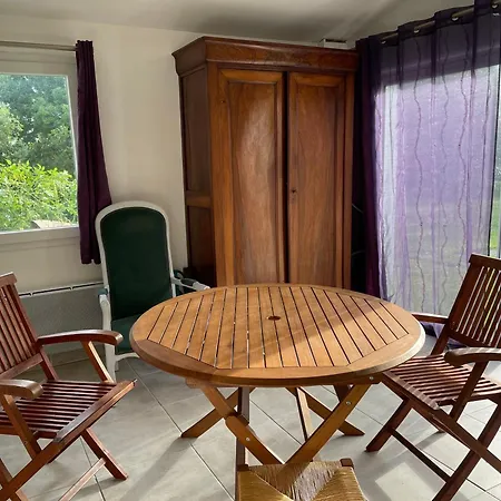Un Independant Avec Jardin Holiday home
