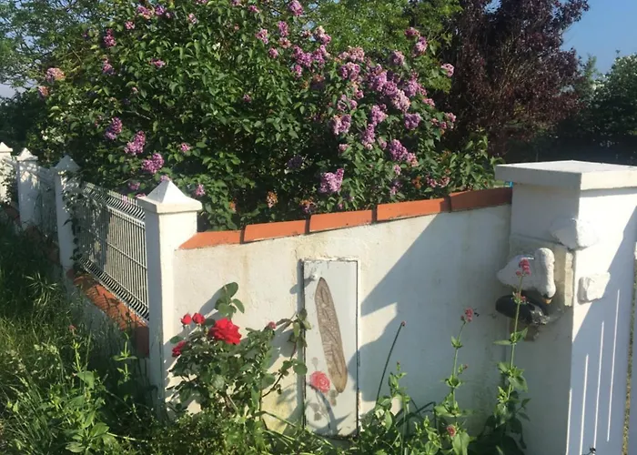 Nyaraló Un Independant Avec Jardin